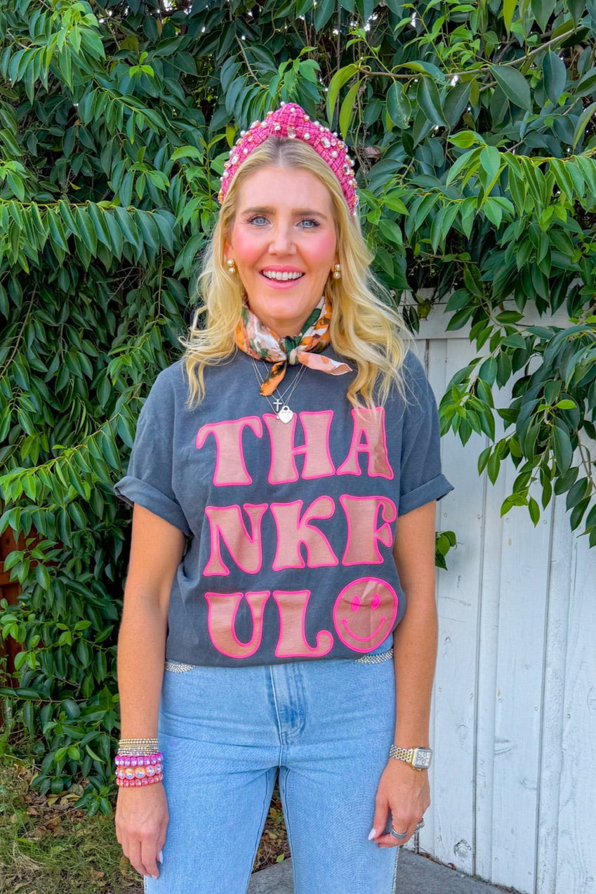 Thankful Smiley Tee - Pepper